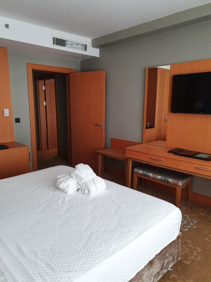 ดิ เอลิเซียม เทอร์มอล โฮเต็ลแอนด์สปา Hotel แทร์มัล ภายนอก รูปภาพ