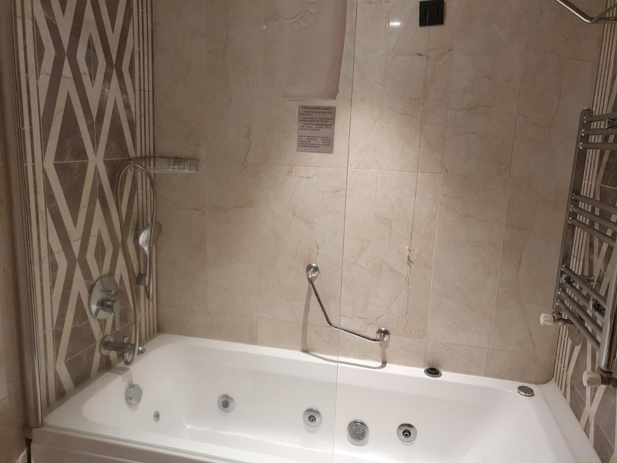 ดิ เอลิเซียม เทอร์มอล โฮเต็ลแอนด์สปา Hotel แทร์มัล ภายนอก รูปภาพ